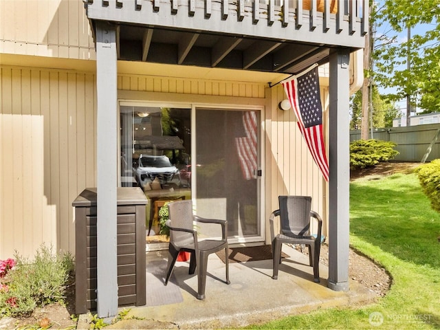 31003 14th Ave S Unit H1, Federal Way, WA 98003 - view of patio featuring fence