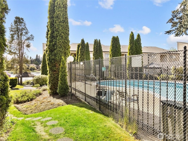 31003 14th Ave S Unit H1, Federal Way, WA 98003 - community pool with fence