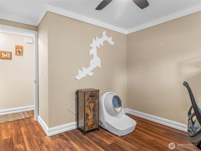 1420 153rd Ave NE # 4004, Bellevue, WA 98007 - interior space featuring wood finished floors, baseboards, crown molding, and ceiling fan