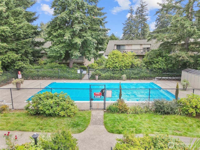 1420 153rd Ave NE # 4004, Bellevue, WA 98007 - view of pool with fence