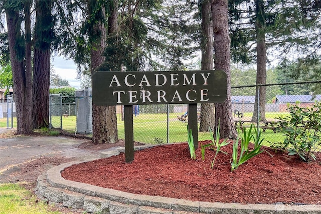 5510 83rd Ave W, University Place, WA 98467 - view of community / neighborhood sign