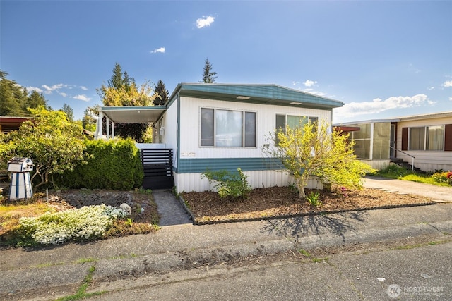 view of manufactured / mobile home