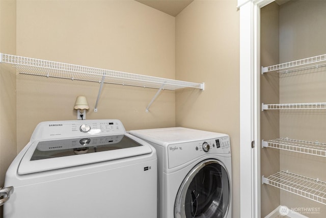 3723 218th Pl SE, Bothell, WA 98021 - laundry room featuring independent washer and dryer