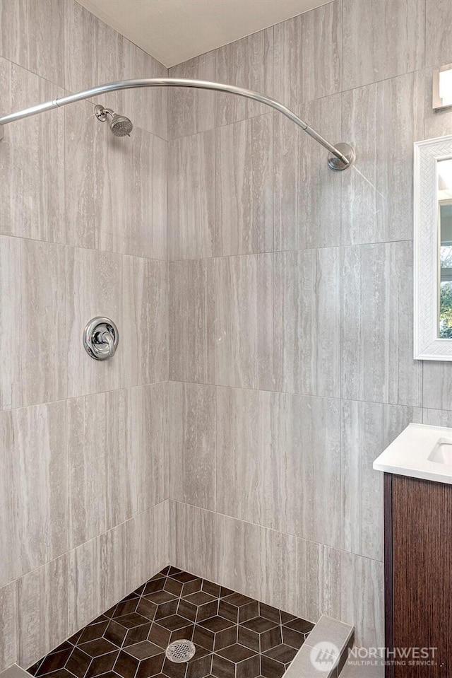 3325 Martin Luther King Jr Way S, Seattle, WA 98144 - full bath featuring tiled shower, vanity, and tile walls