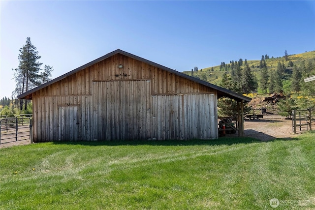 view of outbuilding featuring an outbuilding