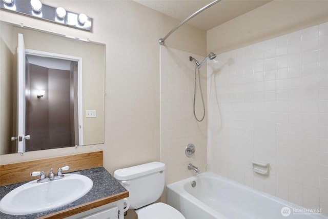 1526 192nd St SE Unit P4, Bothell, WA 98012 - bathroom featuring washtub / shower combination, vanity, and toilet