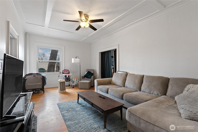 1905 W 2nd St, Spokane, WA 99201 - living area featuring a ceiling fan and light wood-style flooring