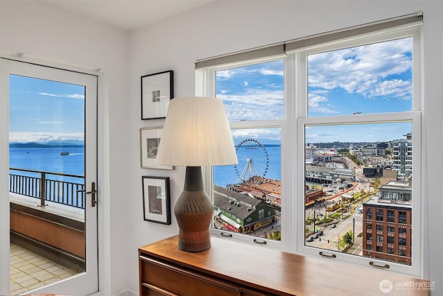 1009 Western Ave Unit 1203, Seattle, WA 98104 - detailed view of a water view and a city view