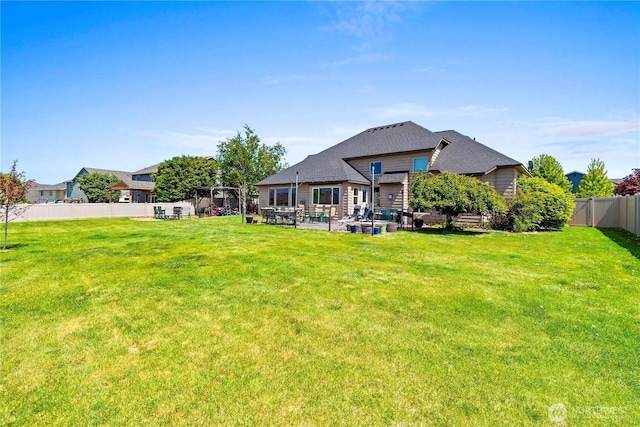 2541 Fancher Heights Blvd, East Wenatchee, WA 98802 - rear view of property featuring a patio and roof with shingles