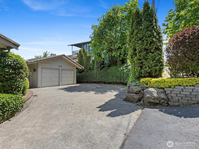 view of detached garage