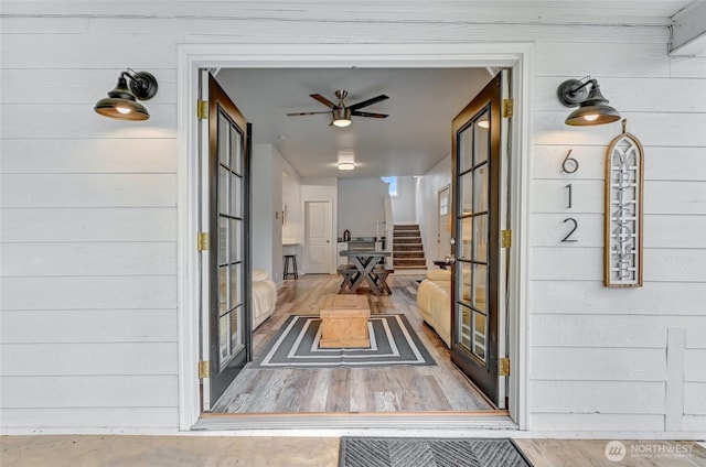 612 Hunt Ave, Sumner, WA 98390 - view of exterior entry featuring a ceiling fan