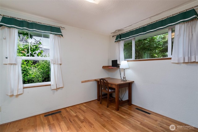 2129 H Ave, Anacortes, WA 98221 - office area with wood finished floors and baseboards