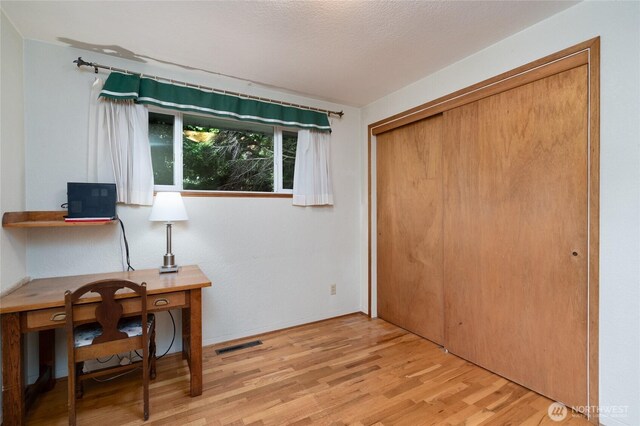 2129 H Ave, Anacortes, WA 98221 - office space featuring light wood finished floors