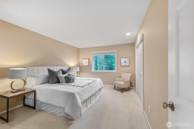 908 274th Way SE, Sammamish, WA 98075 - bedroom featuring light colored carpet, baseboards, recessed lighting, and a closet