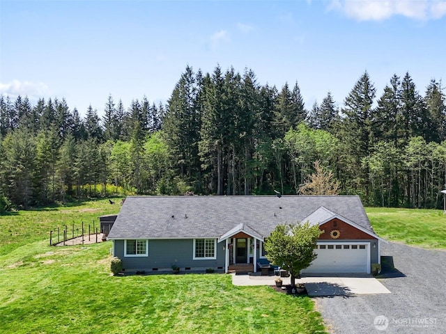138 Bruinview Ln, Chehalis, WA 98532 - single story home with driveway, an attached garage, a front lawn, and crawl space