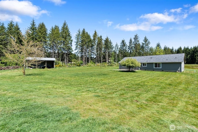 138 Bruinview Ln, Chehalis, WA 98532 - view of grassy yard with a carport