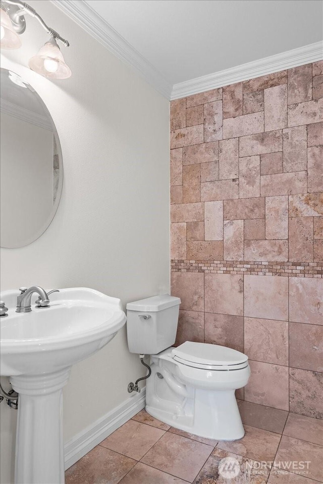 27546 254th Way SE, Maple Valley, WA 98038 - half bath with toilet, ornamental molding, and baseboards