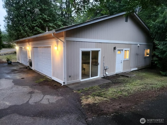 22434 SE Auburn-Black Diamond Rd, Black Diamond, WA 98010 - view of detached garage