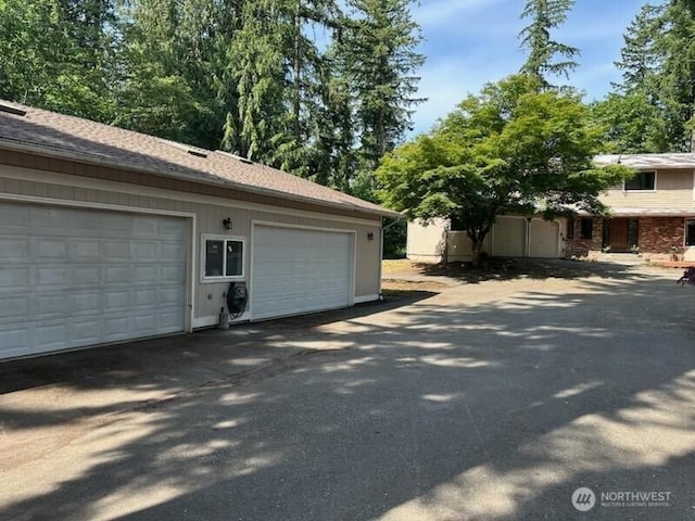 22434 SE Auburn-Black Diamond Rd, Black Diamond, WA 98010 - view of garage