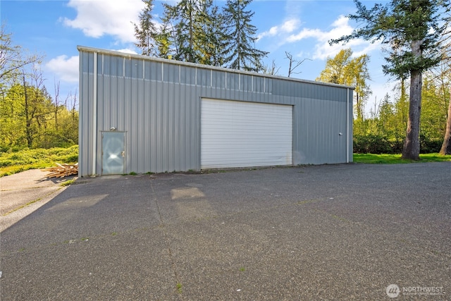 view of detached garage