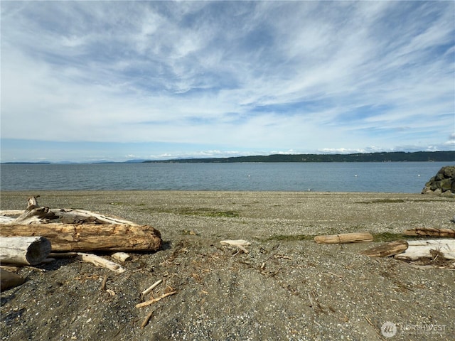 2847 Viewmont Pl, Camano Island, WA 98282 - water view