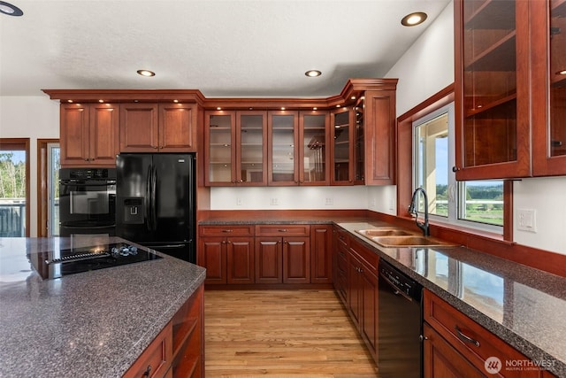 139 Coulson Rd, Chehalis, WA 98532 - kitchen with black appliances, a sink, light wood finished floors, healthy amount of natural light, and recessed lighting