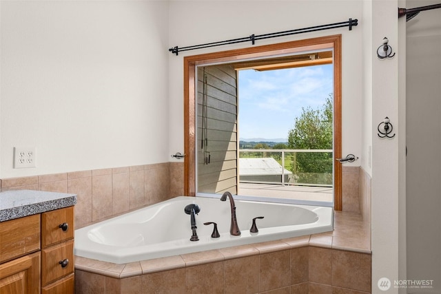139 Coulson Rd, Chehalis, WA 98532 - bathroom with healthy amount of natural light, a garden tub, and vanity