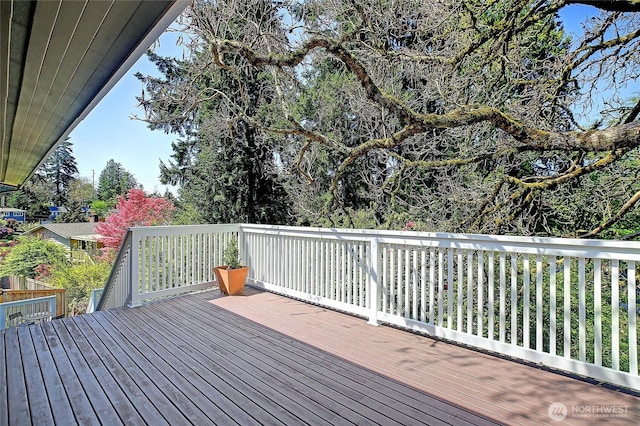 8612 NE 133rd St, Kirkland, WA 98034 - view of wooden deck