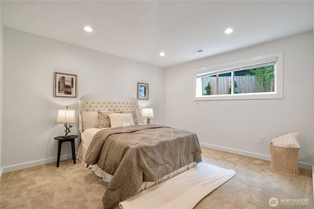 2333 NE 94th St, Seattle, WA 98115 - bedroom featuring carpet flooring, baseboards, and recessed lighting