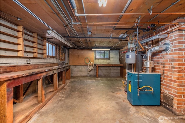 7209 104th St E, Puyallup, WA 98373 - basement with a heating unit and a workshop area