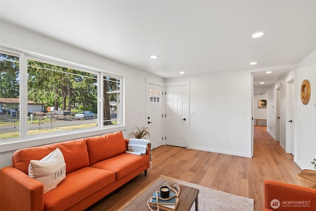 3009 Heath Ct, Steilacoom, WA 98388 - living room featuring recessed lighting, light wood-style floors, and baseboards