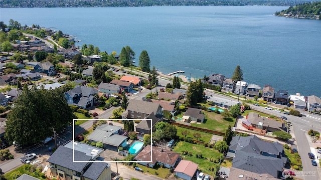 1006 N 36th St, Renton, WA 98056 - aerial view of property's location featuring property boundaries highlighted, nearby suburban area, and a large body of water