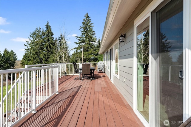 247 Devereese Rd, Chehalis, WA 98532 - wooden terrace with outdoor dining space