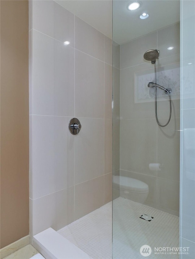 10700 NE 4th St Unit 2710, Bellevue, WA 98004 - full bathroom featuring walk in shower, recessed lighting, and toilet