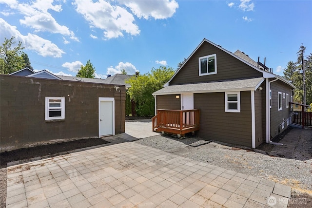 9348 54th Ave S, Seattle, WA 98118 - view of garage