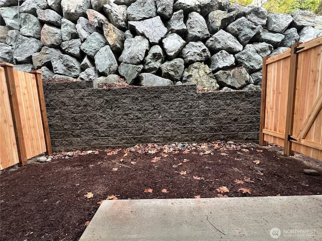 8826 NE 173rd Pl Unit C, Bothell, WA 98011 - view of yard featuring fence