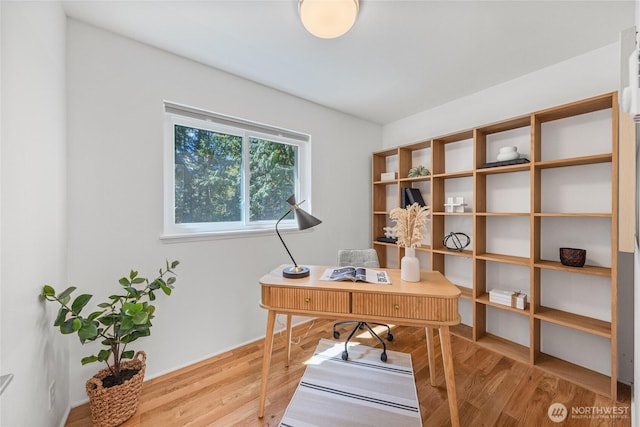 27923 NE 49th St, Redmond, WA 98053 - home office featuring wood finished floors