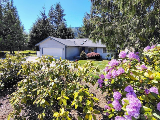 659 Cain Lake Rd, Sedro Woolley, WA 98284 - ranch-style home with a garage