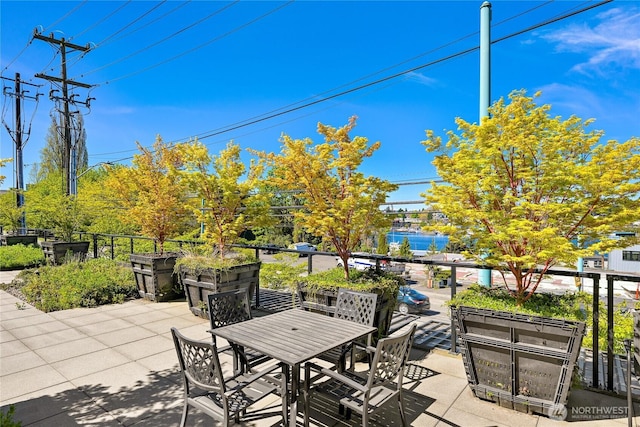 2960 Eastlake Ave E Unit 307, Seattle, WA 98102 - view of patio featuring outdoor dining space