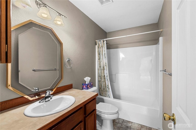 649 Sally Dr, Wenatchee, WA 98801 - bathroom with toilet, vanity, and shower / tub combo with curtain