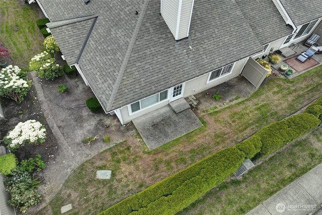 aerial view of property and surrounding area
