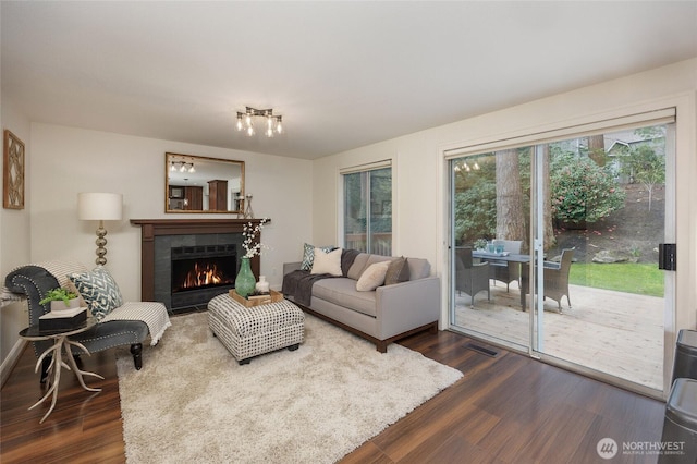 11635 NE 95th St, Kirkland, WA 98033 - living room featuring dark wood-style floors and a fireplace