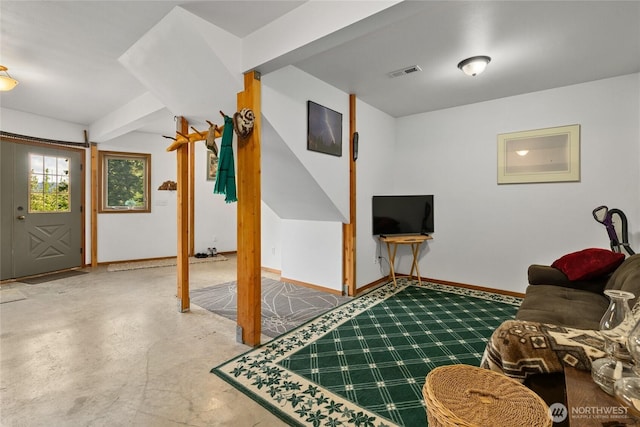 6166 Westside Rd, Cle Elum, WA 98922 - living room featuring concrete flooring and baseboards