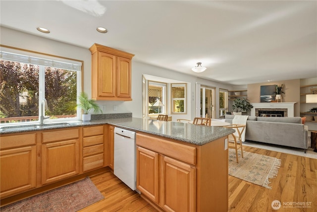 25417 Lake Wilderness Country Club Dr SE, Maple Valley, WA 98038 - photo 12