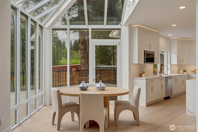 12805 Ruggs Lake Rd, Everett, WA 98208 - view of sunroom / solarium