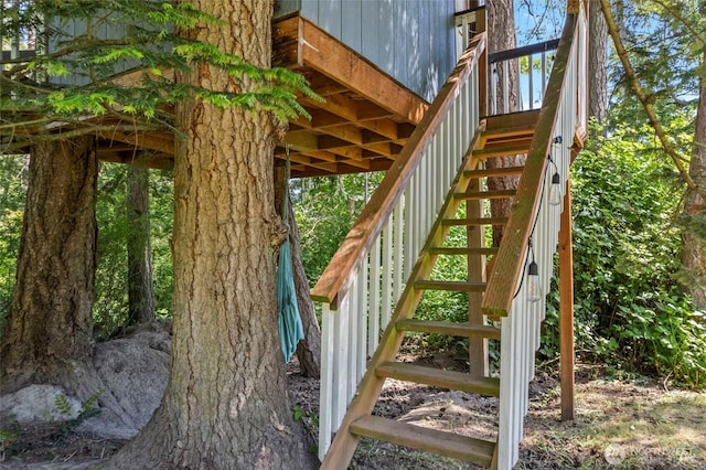 1555 Silver Lake Rd, Oak Harbor, WA 98277 - exterior space with stairway
