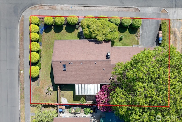 1102 S Villard St, Tacoma, WA 98465 - aerial view of property and surrounding area featuring property boundaries highlighted
