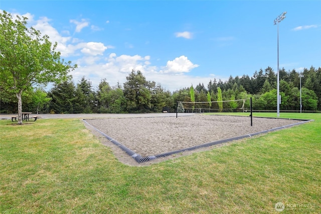 5007 70th Avenue Ct W Unit 7A, University Place, WA 98467 - surrounding community with volleyball court and a lawn