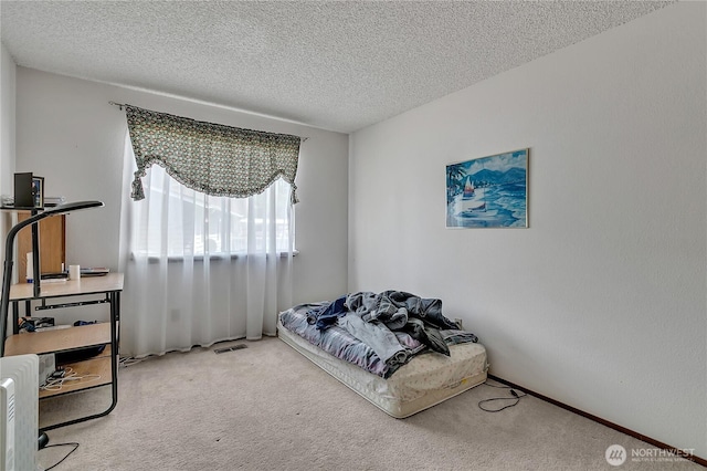 15915 SE 166th Pl, Renton, WA 98058 - bedroom featuring carpet and a textured ceiling