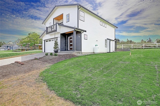 1458 Larkspur Ln, Camano Island, WA 98282 - view of front facade with a balcony, driveway, and an attached garage
